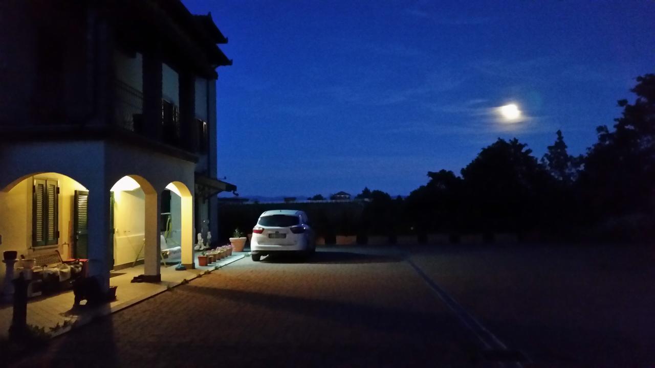 罗莎卡米拉住宿加早餐旅馆 Carpeneto 外观 照片